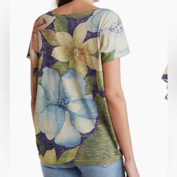 Go Couture floral print leopard texture top in medium - Picture 2 of 6